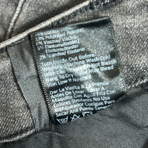 Risen High Rise Straight Leg Distressed Raw Hem Jeans - Picture 7 of 10